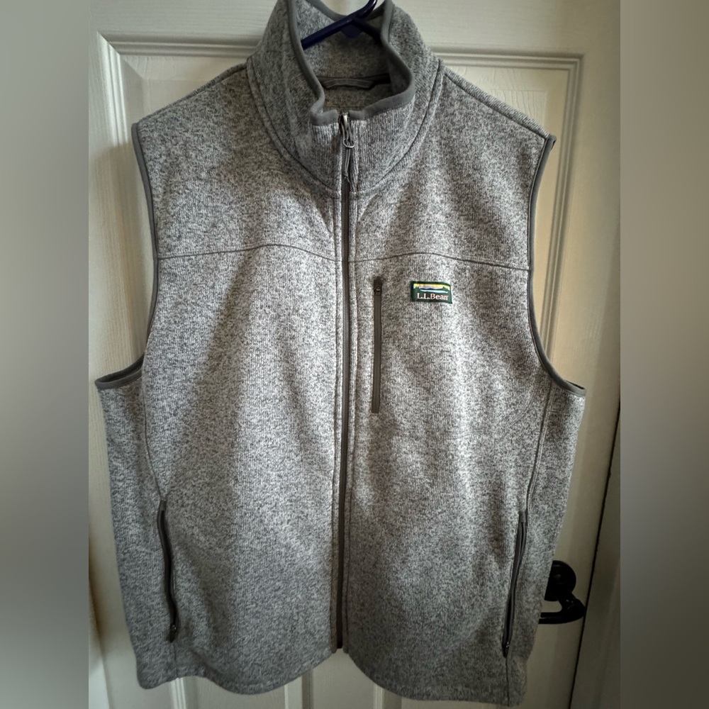 Men’s LL Bean vest
